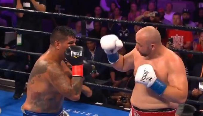 Na zdjęciu Adam Kownacki (z prawej) i Chris Arreola