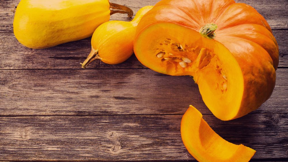 Surowa dynia żołędziowa