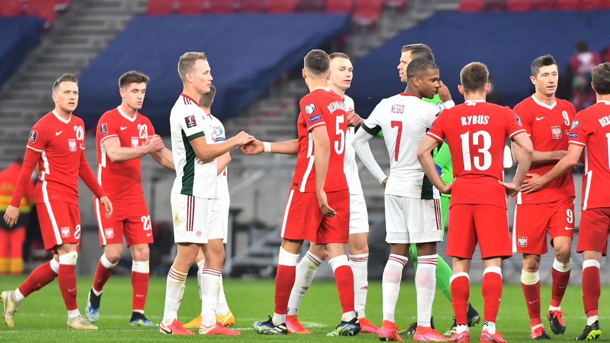 reprezentacja Polski i Węgier po meczu