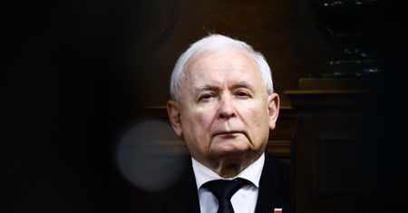 Mocne tąpnięcie PiS w sondażu. "Poważny kryzys, bez szans na powrót"