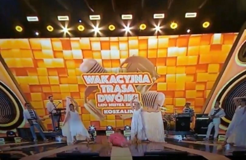 Wakacyjna Trasa Dwójki. Izabela Trojanowska upadła na scenie