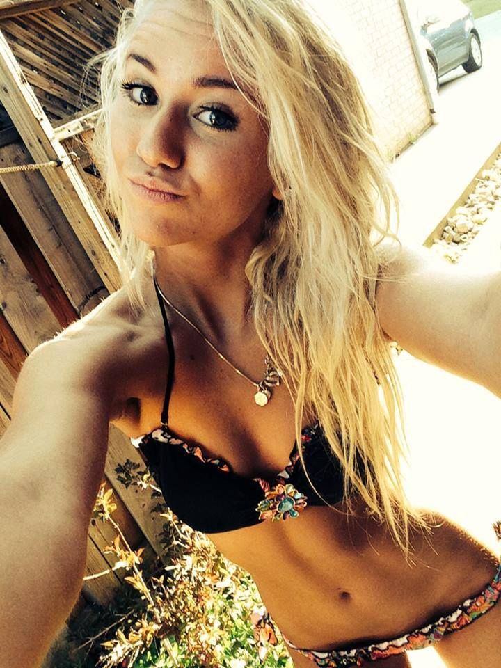 Josie z "Love Island"