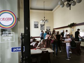 Kujawsko-pomorskie: Co, gdzie i za ile jedzą studenci? Studencka kuchnia dawniej i dziś - od słoików po diety pudełkowe