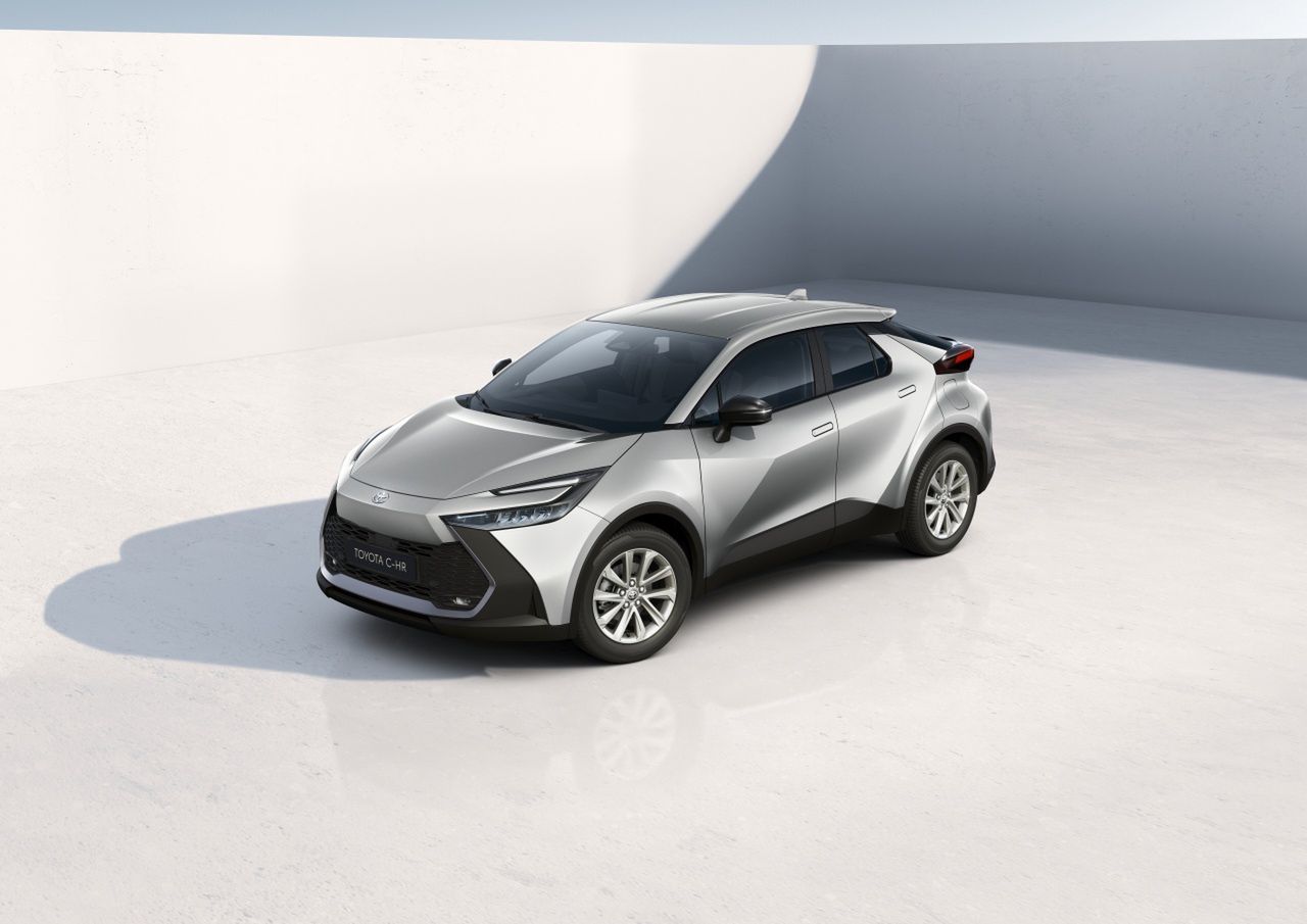 Najtańsza wersja dołącza do gamy Toyoty C-HR Plug-in Hybrid. Najtańsza, ale nie tania