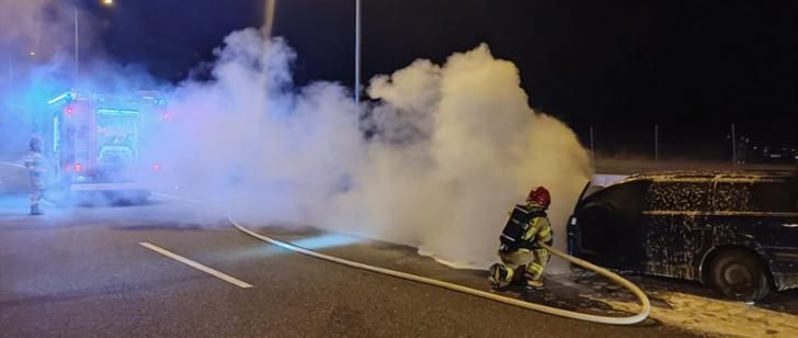 Pożar samochodu osobowego na S7