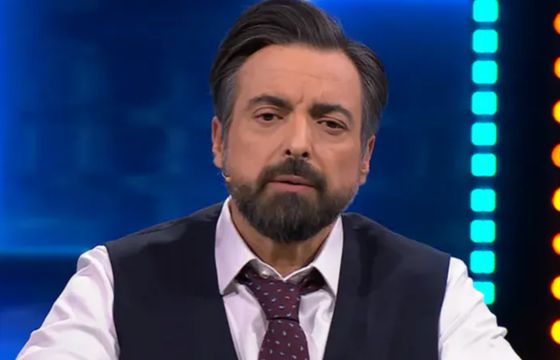 Tak ogląda się program Sekielskiego po powrocie. Spadek w nowym paśmie