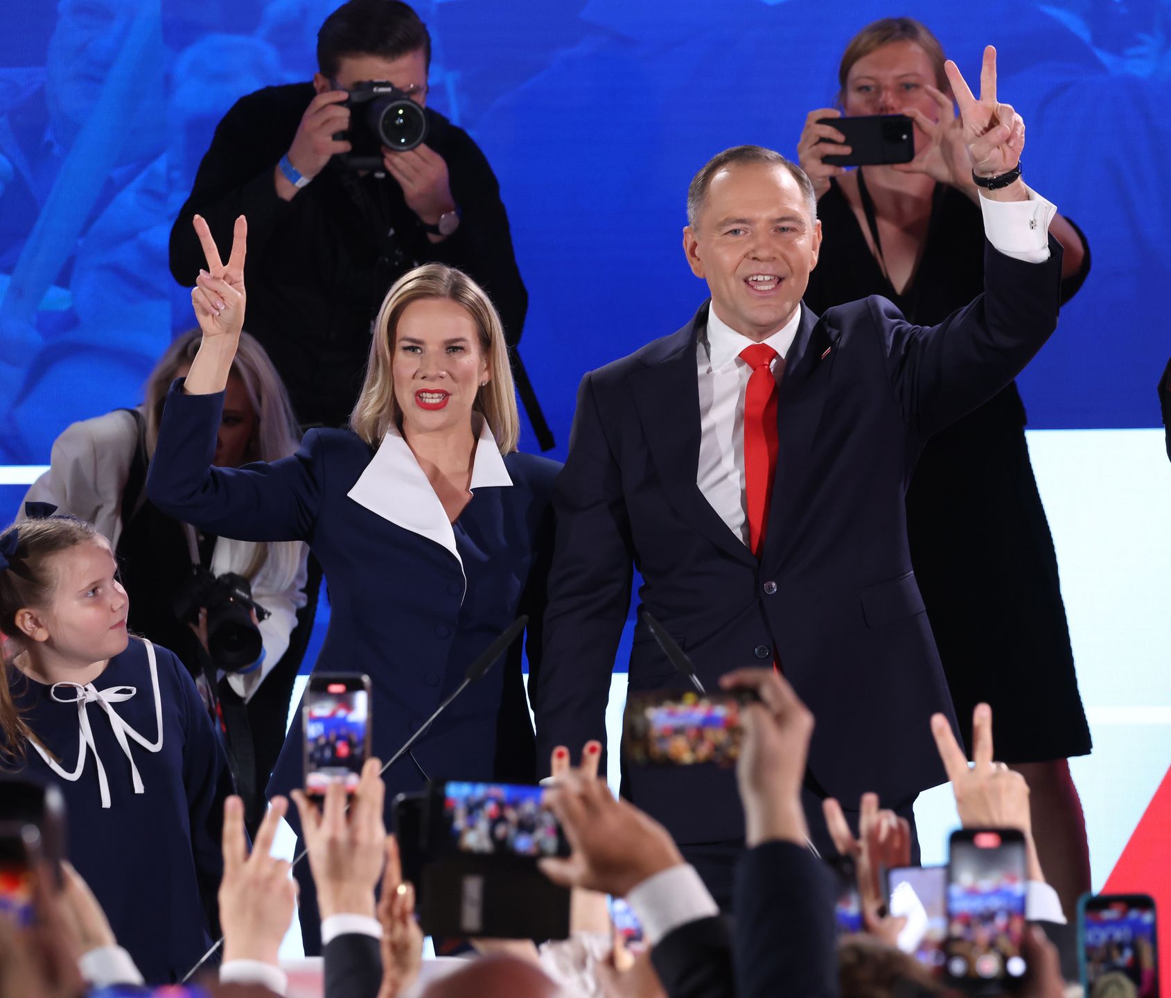 Marta Nawrocka w trakcie kampanio często stawiała na garnitury