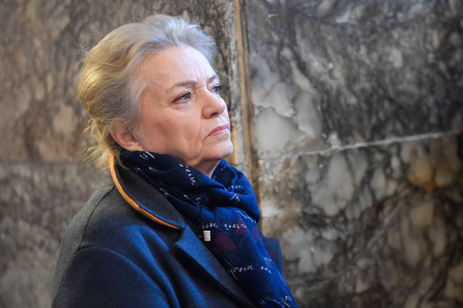 Anna Seniuk na pogrzebie Jana Kobuszewskiego