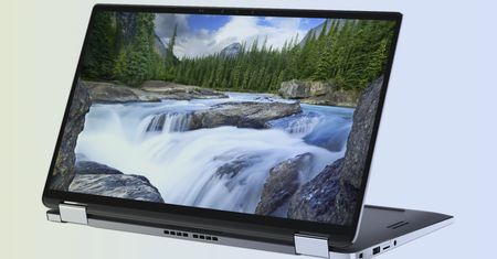 Dell prezentuje laptopy Inspiron z miejscem na piórko w zawiasie i obsługę smartfonu w VR