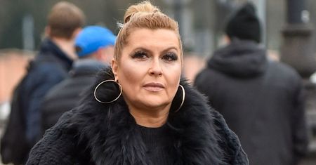 Od lat śpi na kanapie w salonie. Sama do tego doprowadziła