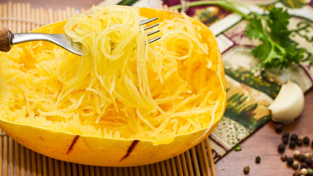 Surowa dynia makaronowa