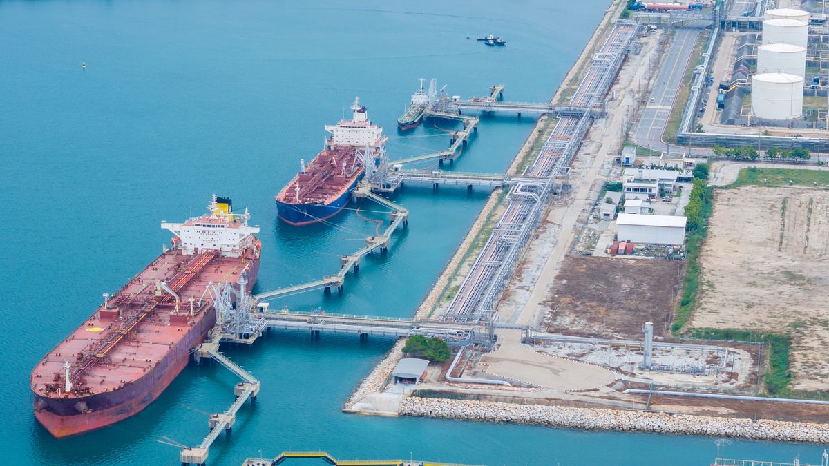 Oil tanker ship. Red Oil Tanker runing in the ocean sea. petroleum ship transportation import export fuel energy across red ocean sea. Vessel transport Gas to customsoil, sea, ship, gas, container, cargo, cargo ship, oil tanker, contamination, industry, logistic, transportation, fuel, refinery, petroleum, vessel, import, export, offshore, bay, accident, crude, fish, marine, chemical, ecology, environment, global, hazard, industrial garbage, liquid, litter, barrel, lpg ship, nature, petroleum ocean, pollute, fossil oil, gasoline, iran, iraq, kuwait, oil, sea, ship, gas, container, cargo, cargo ship, oil tanker, contamination, industry, logistic, transportation, fuel, refinery, petroleum, vessel, import, export, offshore, bay, accident, crude, fish, marine, chemical, ecology, environment, global, hazard, industrial garbage, liquid, litter, barrel, lpg ship, nature, petroleum ocean, pollute, fossil oil, gasoline, iran, iraq, kuwait