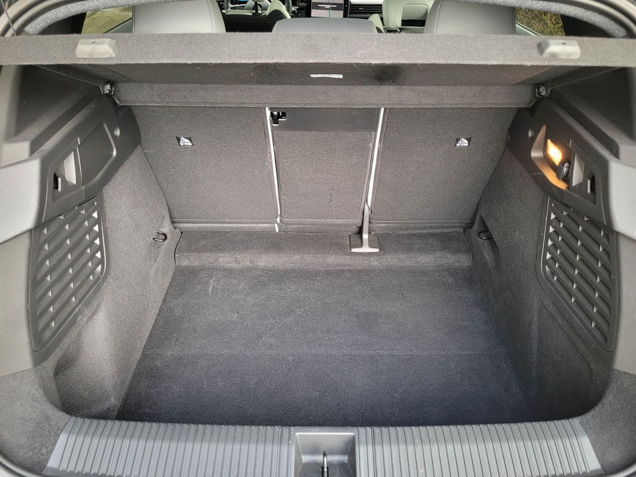 Renault Scenic E-Tech iconic long range