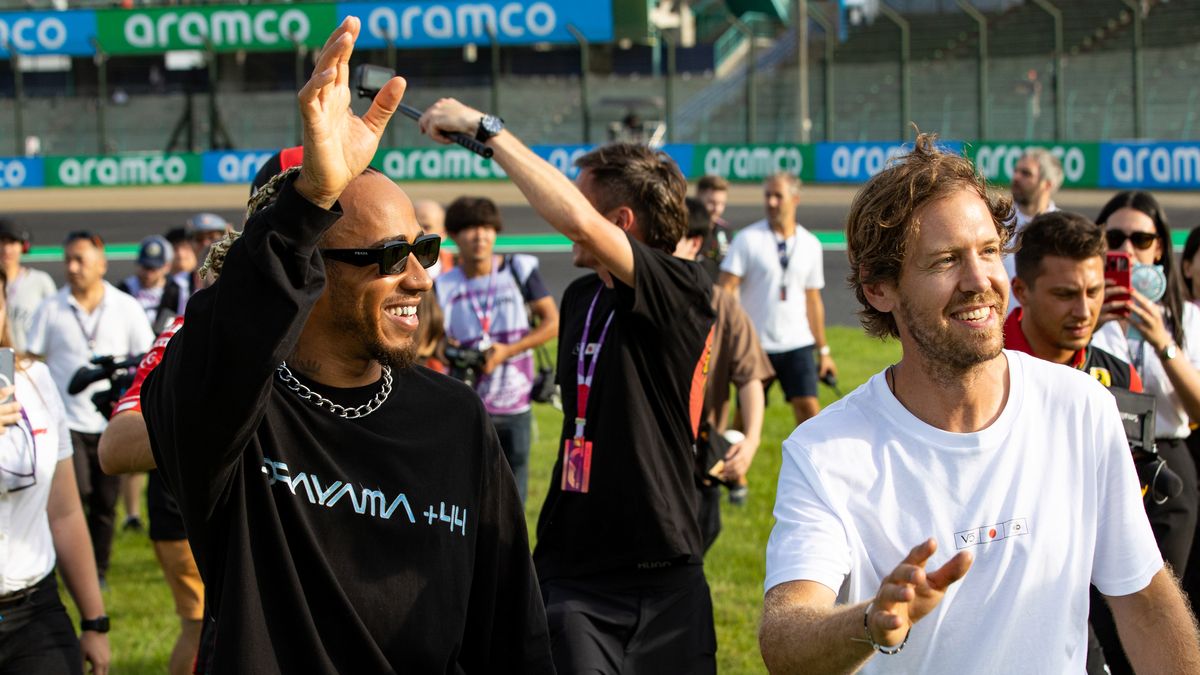 Lewis Hamilton (z lewej) i Sebastian Vettel