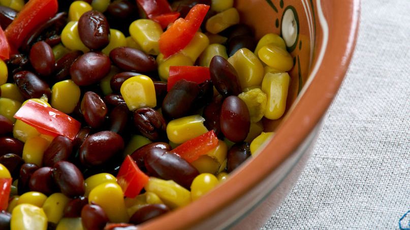 Kremowa kukurydza z fasolą w puszce