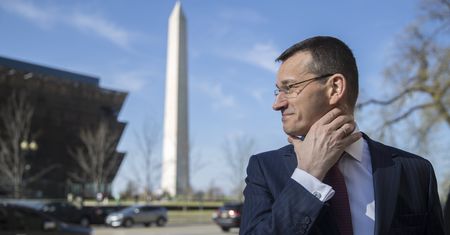 Morawiecki w USA. Polska kupi gaz od Amerykanów?