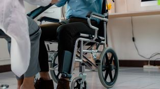 Szpital chce zrezygnować z leczenia SM. "Sytuacja jest patowa"