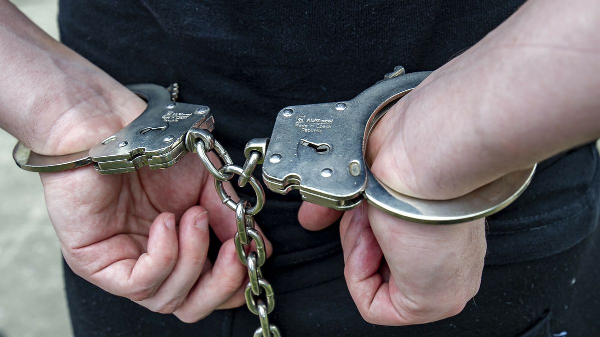 Oszuści przyłapani na gorącym uczynku przez policjantów