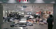 Niszczą wnętrza sklepów H&M. Eskaluje konflikt o "rasistowską" reklamę