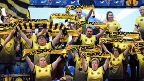 Kibice na trybunach podczas meczu PGE Skra Bełchatów - Cerrad Enea Czarni Radom [galeria]