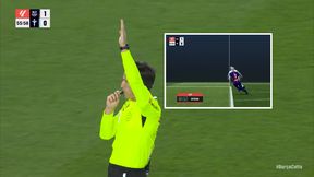 Gol Barcelony nieuznany. Obrazek z VAR-u tylko dolał oliwy do ognia