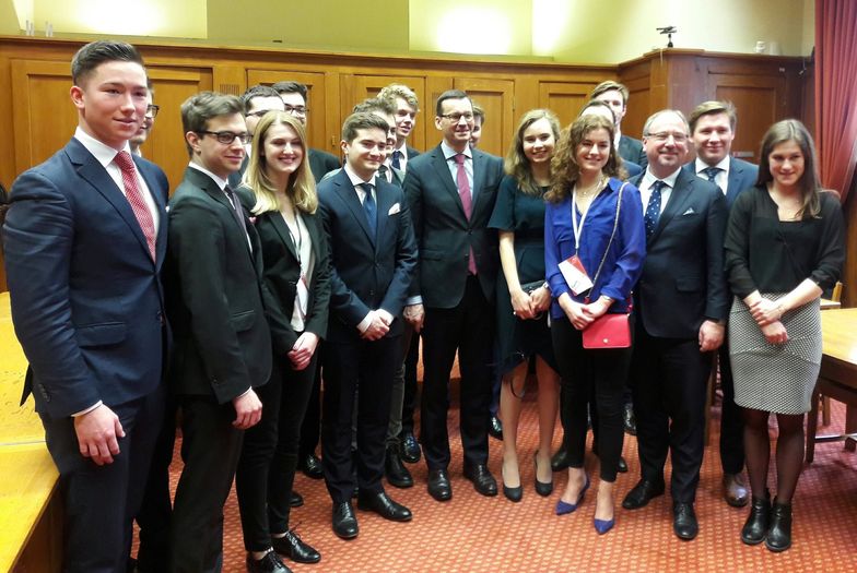 Zaczęła się już walka o polskich studentów za granicą. PZU chce nawet współfinansować uczelnię w Nowym Jorku lub w Londynie