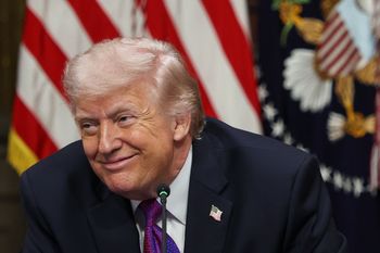 Trump ocenia powodzenie na wojnie z Iranem