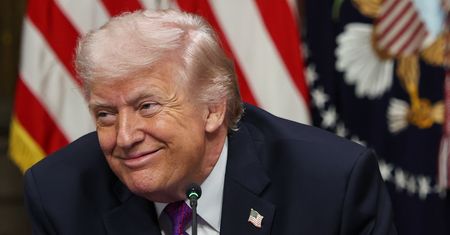 Trump ocenia powodzenie na wojnie z Iranem