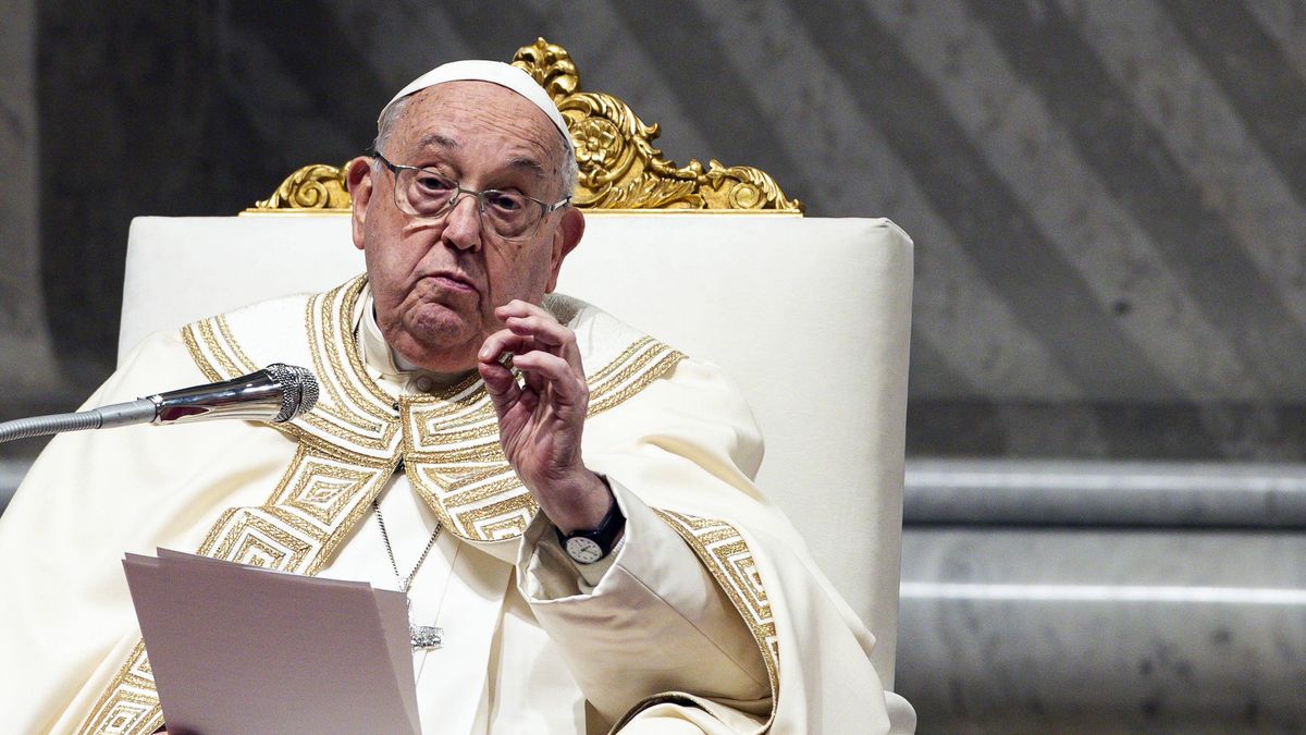Pope Francis presides over the Vespers on the Feast of the Presentation of the Lord
epa11868833 Pope Francis presides over the Vespers on the Feast of the Presentation of the Lord, in Saint Peter's Basilica, in Vatican City, 01 February 2025.  EPA/ANGELO CARCONI 
Dostawca: PAP/EPA.
ANGELO CARCONI
Pope, religion, Christianism, vatican, mass