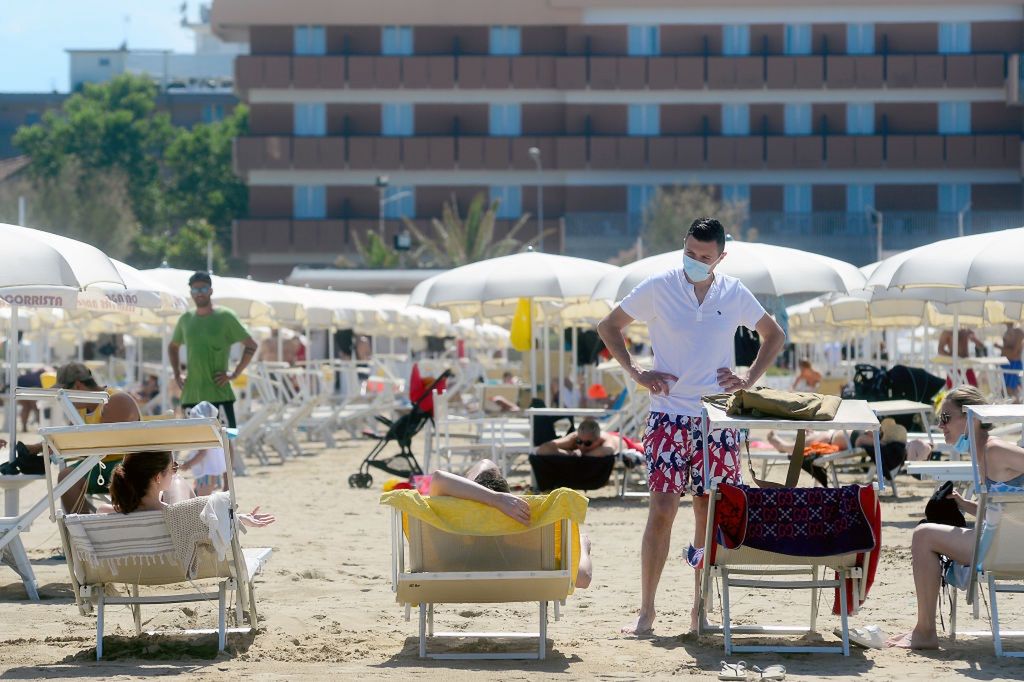 Plaża w Rimini w czerwcu 2020 r.