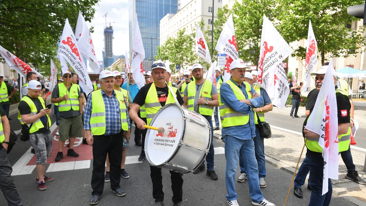 W Warszawie trwa protest górników i energetyków