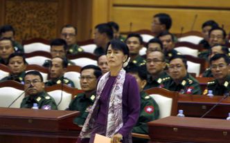 Aung San Suu Kyi oficjalnie w parlamencie