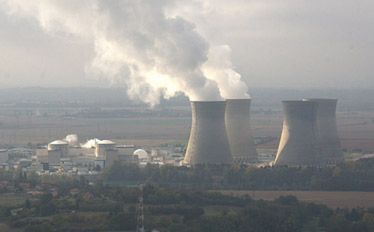 Francja oferuje technologię dla budowy elektrowni atomowej