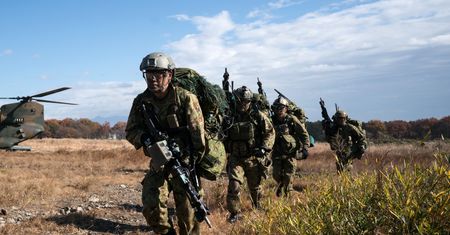 Japonia się zbroi. Rekordowe pieniądze na armię. Największe od II wojny światowej