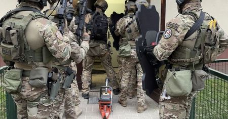 Gang uderzał w nielegalne kasyna. Skoordynowana akcja służb w Łodzi – dziesiątki zatrzymanych