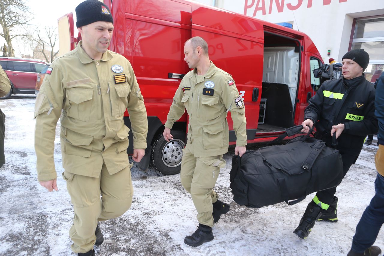 Odprawa łódzkich strażaków przed wyjazdem do Turcji