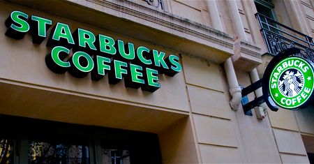 Starbucks będzie filtrować Wi-Fi w swoich restauracjach. Na celowniku – pedofile