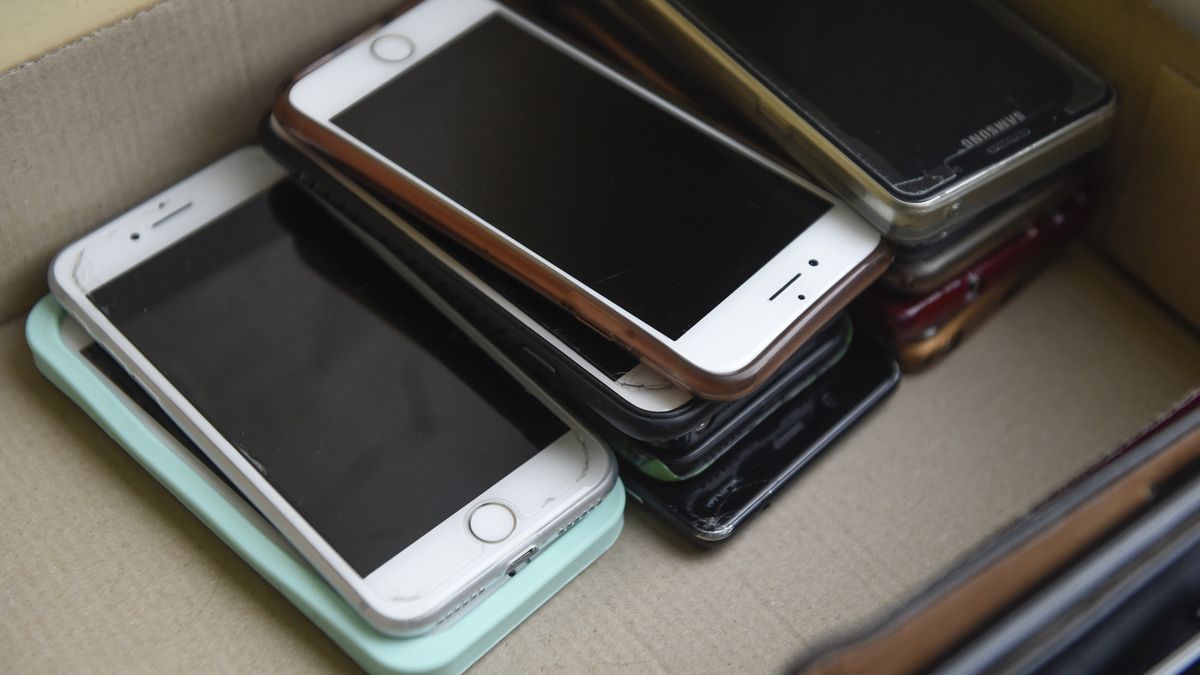 Jak odblokować telefon zablokowany PINem lub hasłem. Przedstawiamy najprostsze sposoby 1