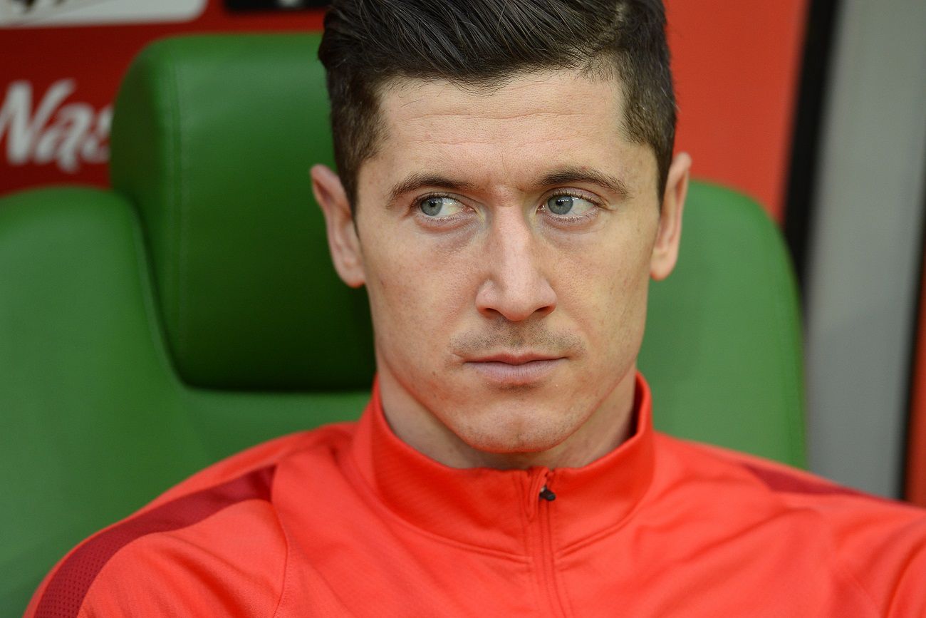 W Jakich Reklamach Grał Robert Lewandowski Oszustwo w sieci. Robert Lewandowski twarzą fałszywej reklamy. Nie daj
