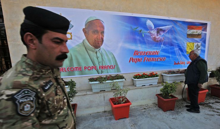 Pierwsza wizyta papieża w Iraku. Nuncjusz apostolski zakażony przed przyjazdem Franciszka