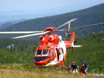Akcja ratunkowa w Tatrach. Turyści poszli w góry w klapkach, złapał ich mróz