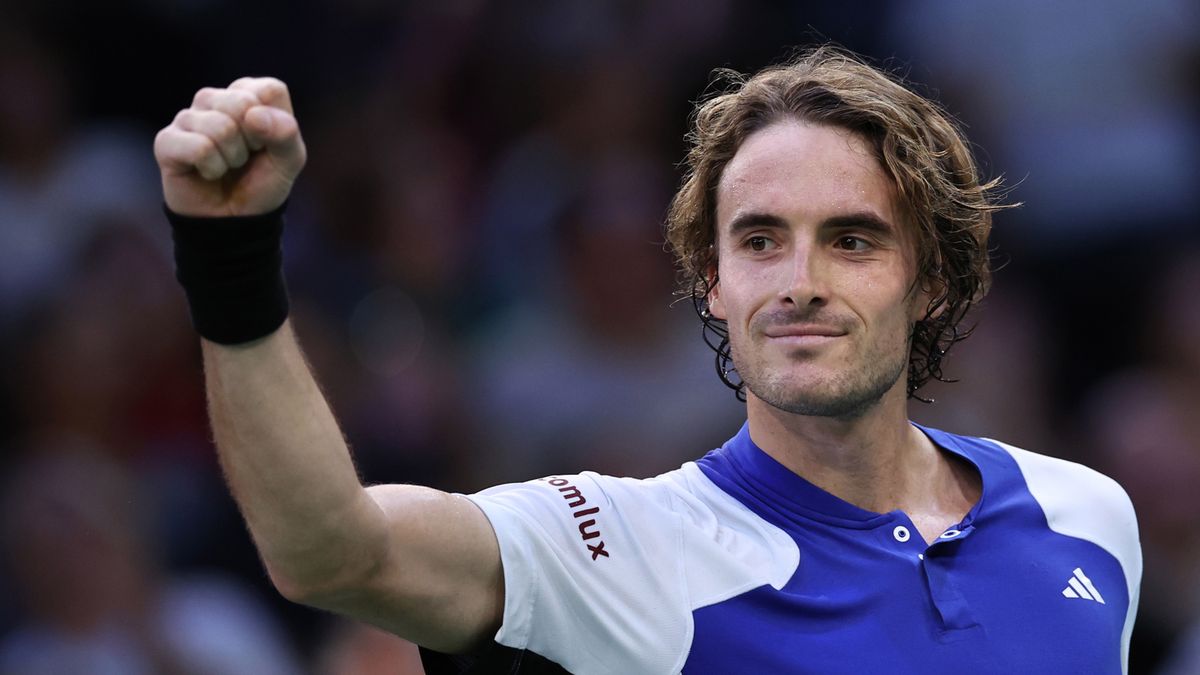 PAP/EPA / Christophe Petit Tesson / Na zdjęciu: Stefanos Tsitsipas