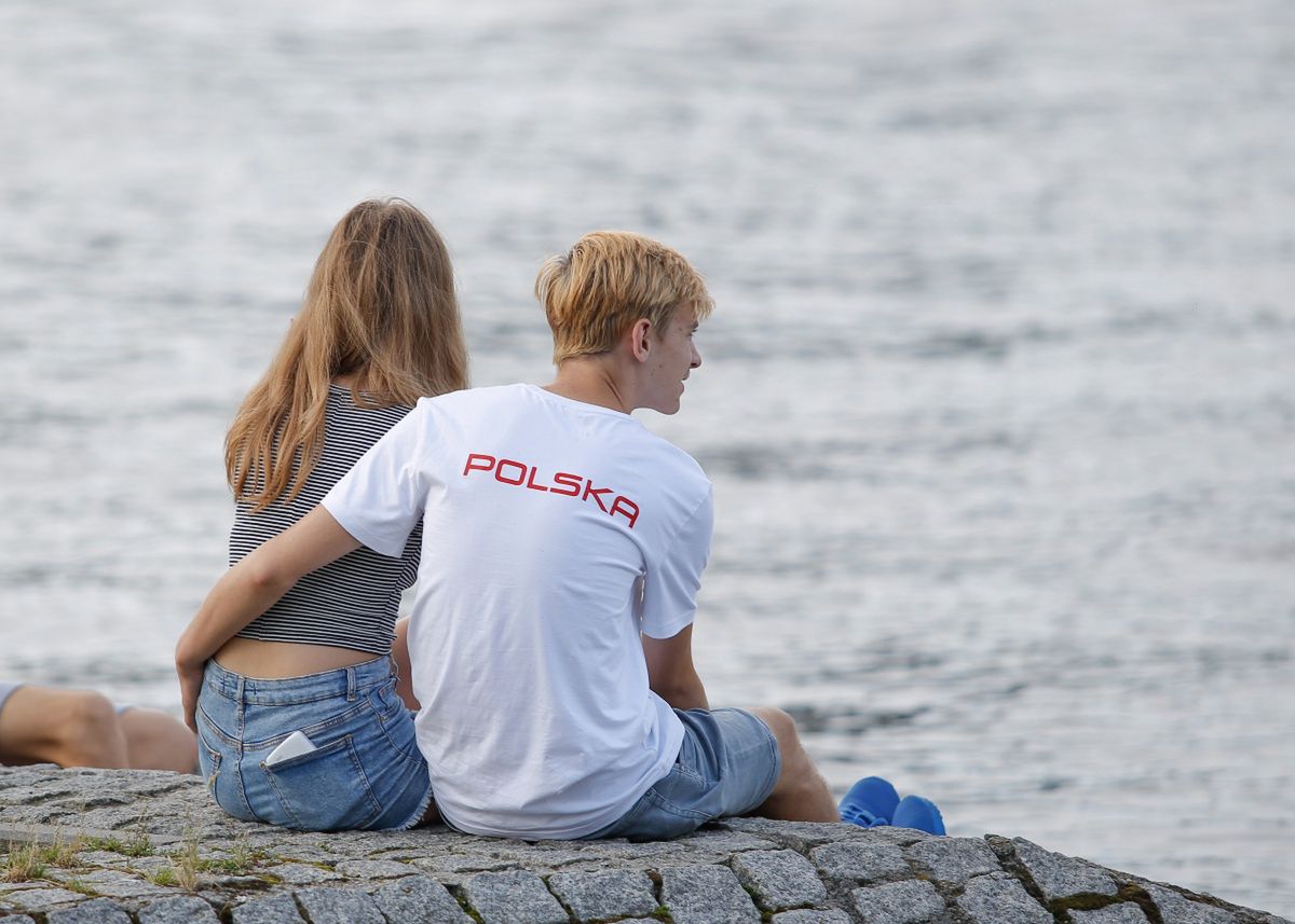 W 2018 r. aż 74 proc. ankietowanych Polaków wierzyło w miłość od pierwszego wejrzenia