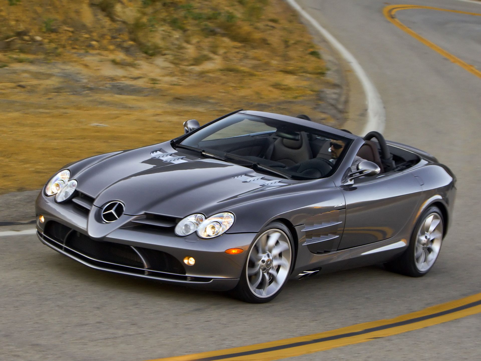Pokolenie wcześniej: Mercedes-Benz SLR McLaren 2