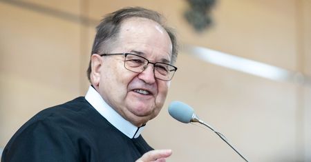 Ferie dla nastolatków u Rydzyka. Cena? Będziecie zdziwieni