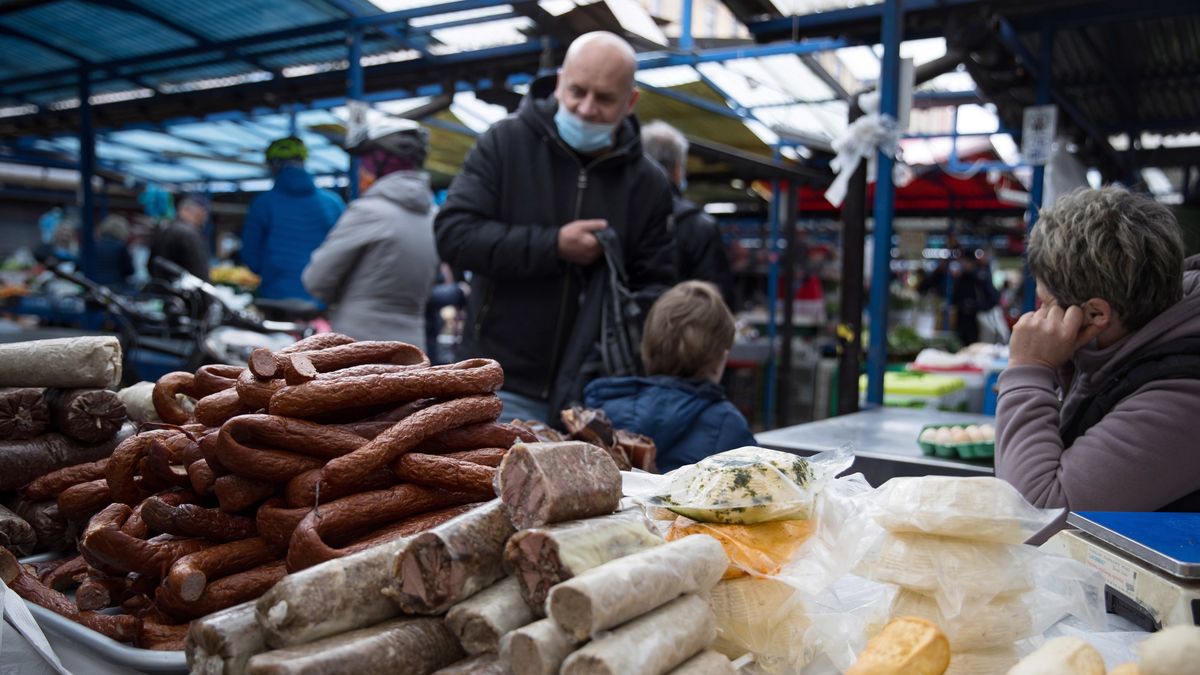 Świąteczne zakupy porównywalne do ubiegłorocznych.