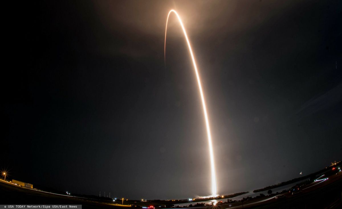 Satelity Starlink zostały wyniesione na orbitę za pomocą rakiety Falcon 9
