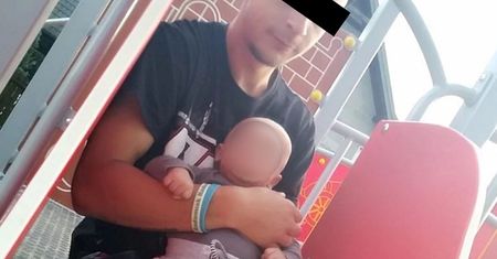 Rzucał małym Kubusiem o ścianę. Matka patrzyła i nie reagowała