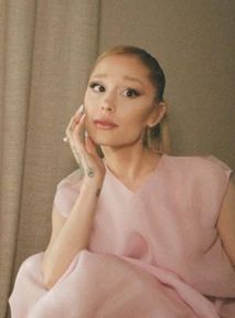 Ariana Grande poddała się badaniu wariografem. "Najlepszy dzień"