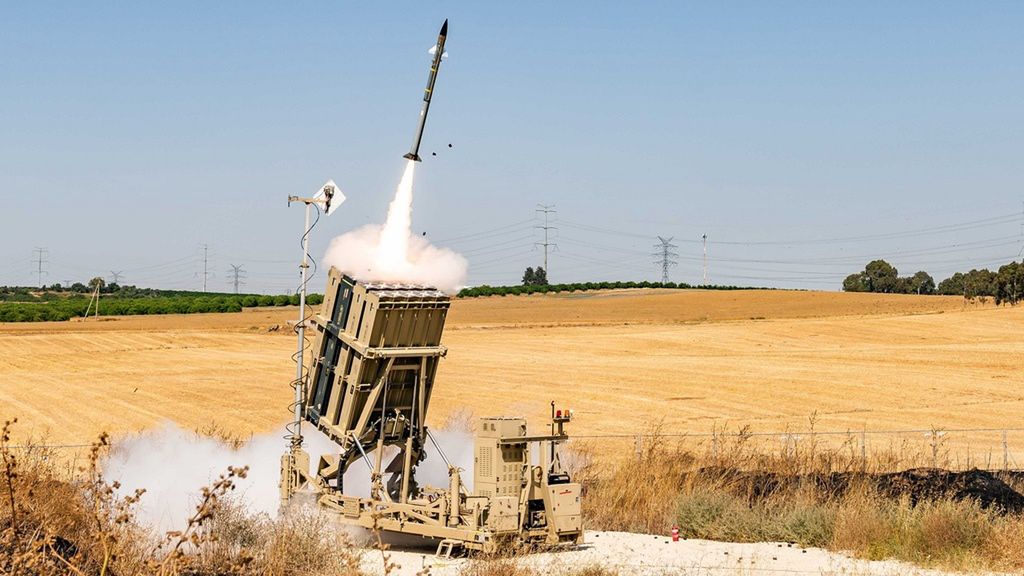 Odpalenie pocisku systemu Iron Dome